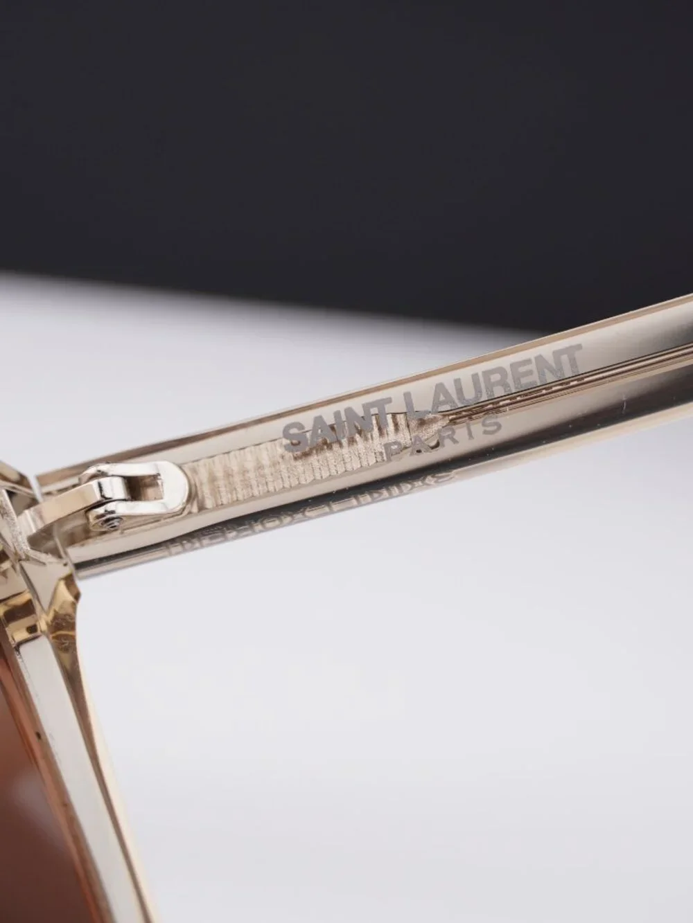 Saint Laurent model sl455